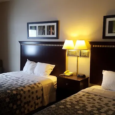 Rodeway Inn Urbana Champaign University Area Exterior photo