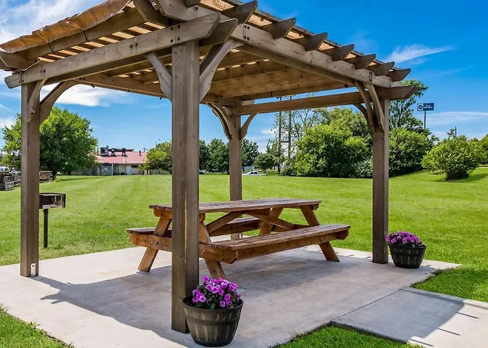 Rodeway Inn Urbana Champaign University Area